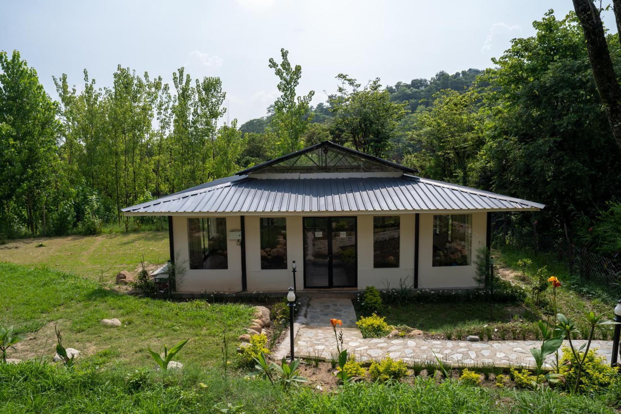 Dev Bhoomi Farms & Cottages Dharamshala Dış mekan fotoğraf