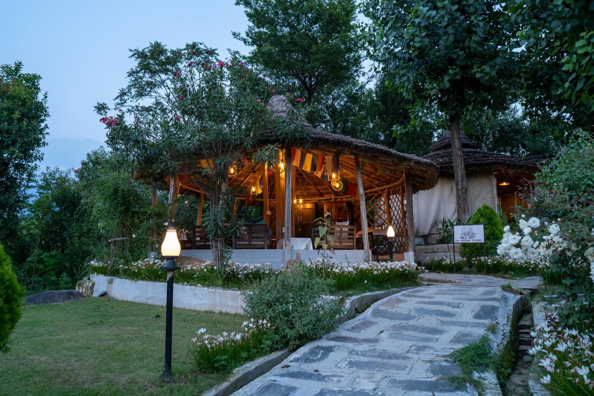 Dev Bhoomi Farms & Cottages Dharamshala Dış mekan fotoğraf