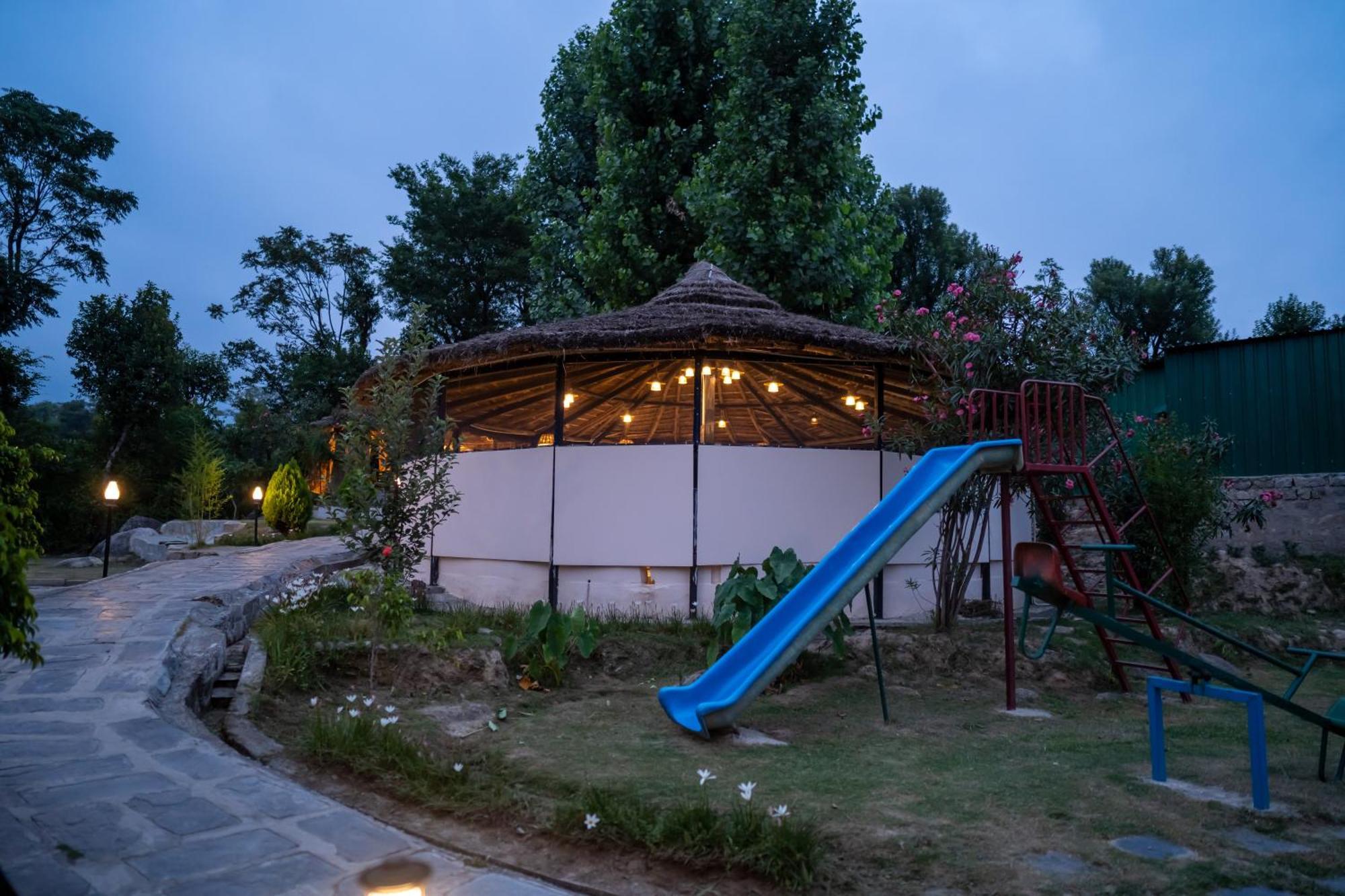 Dev Bhoomi Farms & Cottages Dharamshala Dış mekan fotoğraf